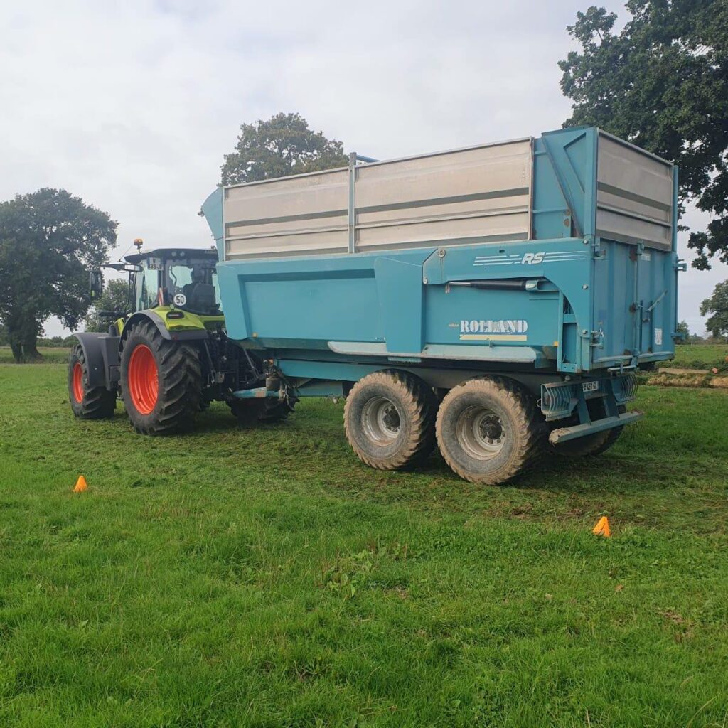 Conduite-tracteur-attele-remorque